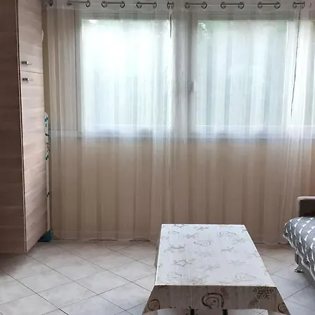Proche Port Et Plages, Piscine Apartman *